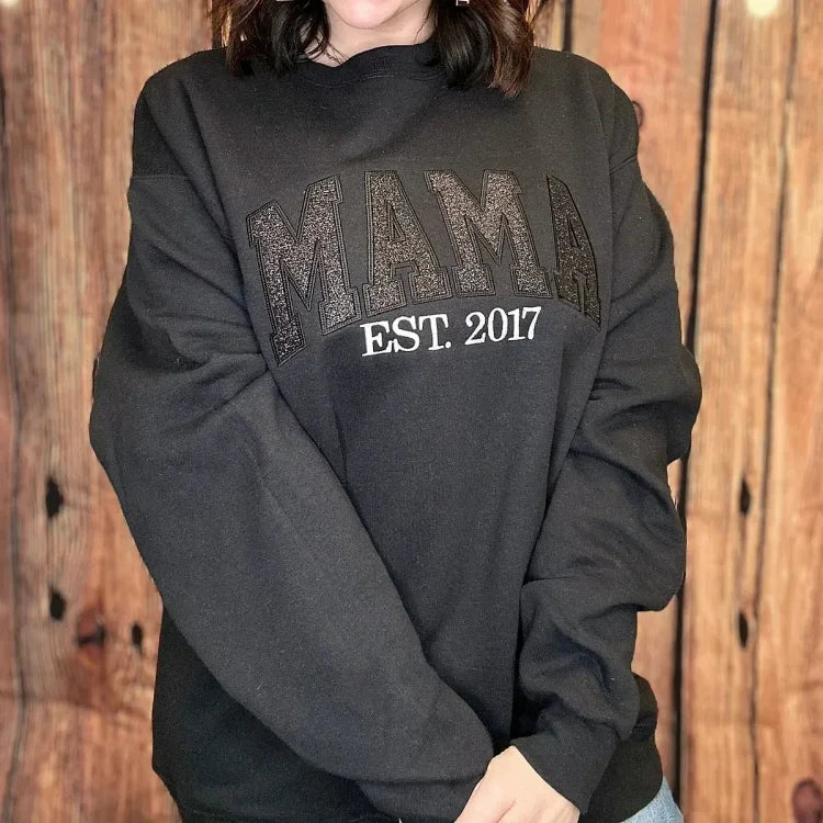 Mama Sweatshirt met Geborduurde Applicatie en Glitter – Op Maat Gemaakt