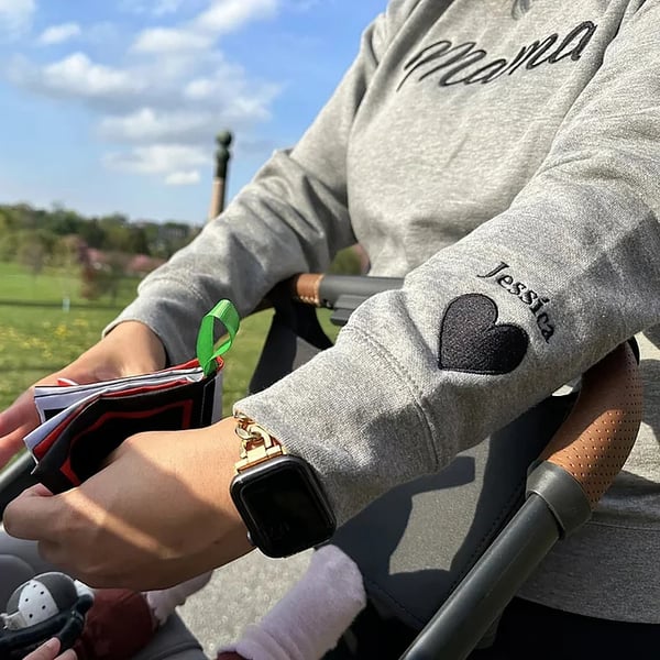 Gepersonaliseerde Geborduurde Mama Trui met Namen