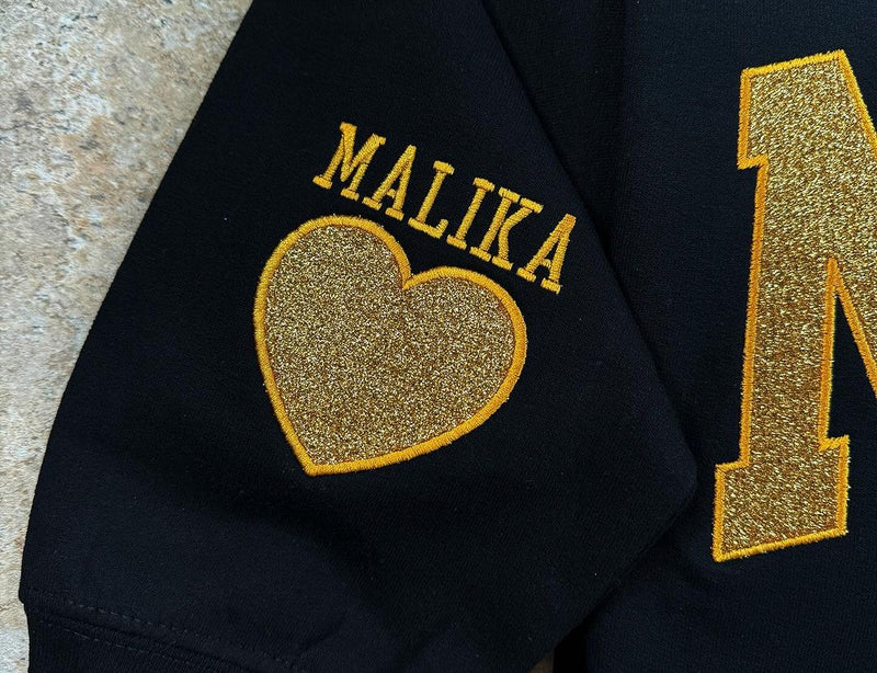 Mama Sweatshirt met Geborduurde Applicatie en Glitter – Op Maat Gemaakt