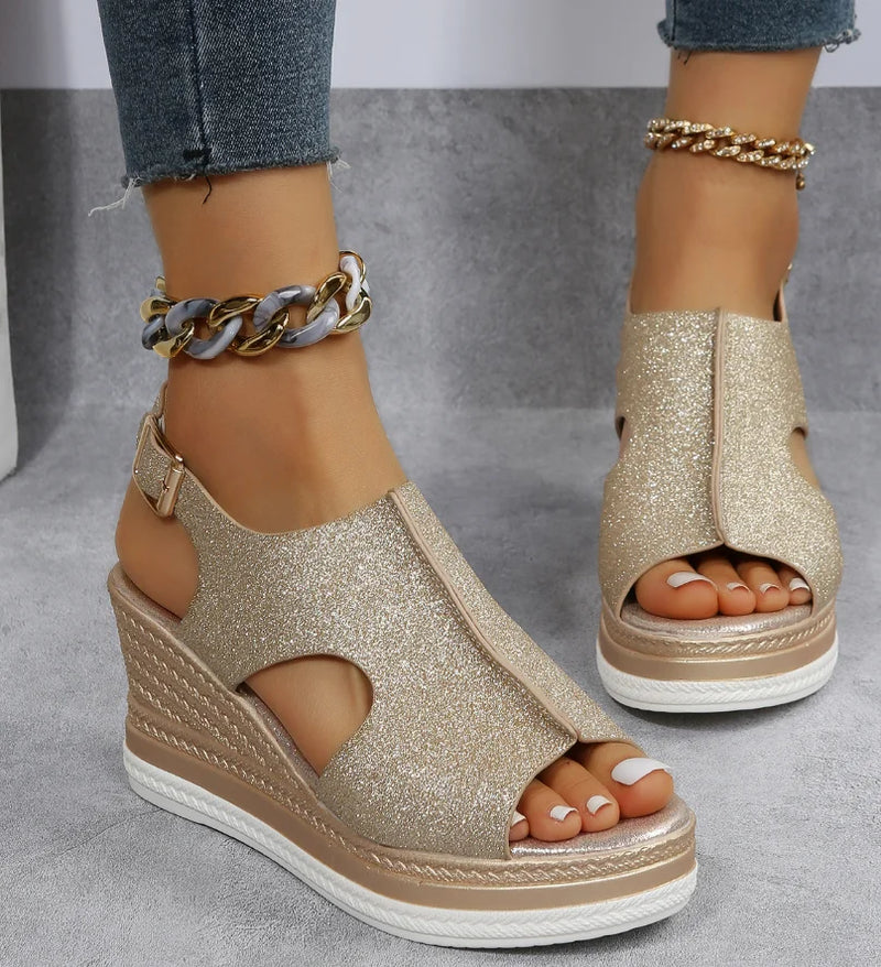 Glitter Wedge Sandalen - Chic Glitter - Comfortabel - Geschikt voor Zomeruitjes - Womens Footwear > Sandals > Wedge