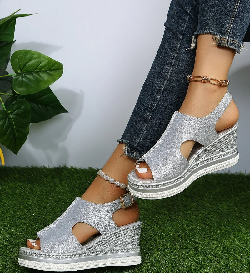 Glitter Wedge Sandalen - Chic Glitter - Comfortabel - Geschikt voor Zomeruitjes - Womens Footwear > Sandals > Wedge