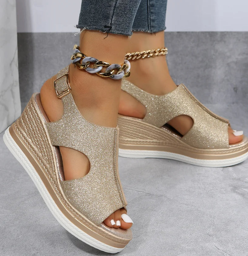 Glitter Wedge Sandalen - Chic Glitter - Comfortabel - Geschikt voor Zomeruitjes - Womens Footwear > Sandals > Wedge