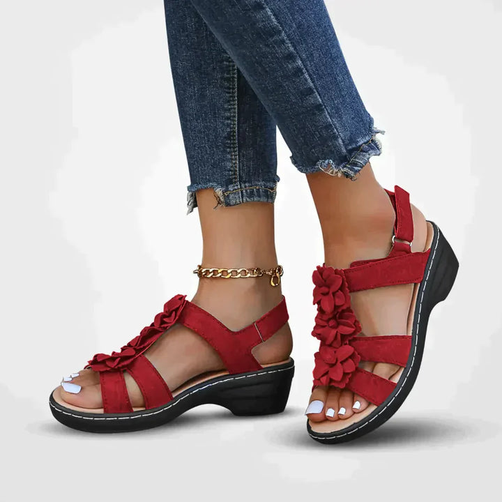 Platform Sandalen - Bloemenontwerp - Bloemaccenten Comfortabel en Duurzaam - Perfect voor Zonnige Dagen - Rood / 35